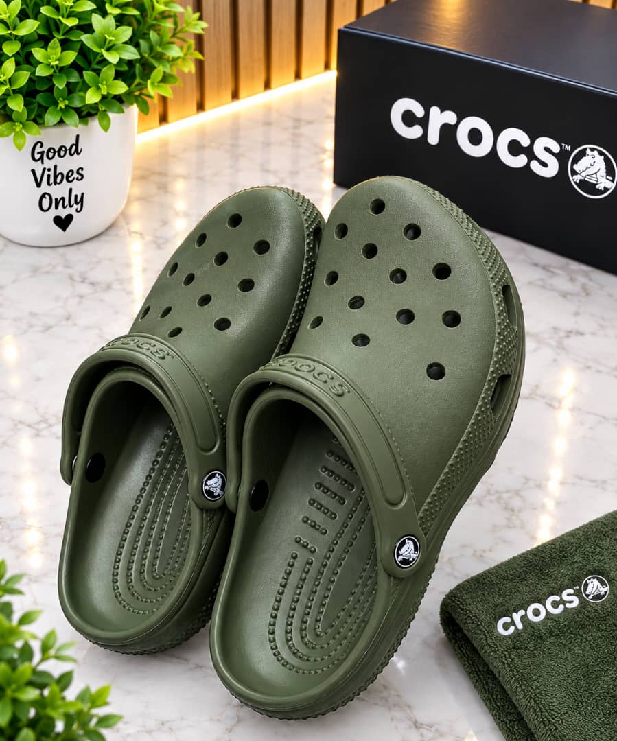 Crocs Classic Clogs